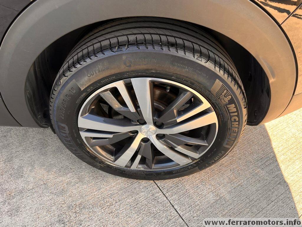 Peugeot 3008 BlueHDi 130 S&S EAT8 Allure a 249 euro al mese senza anticipo solo 60.000 km