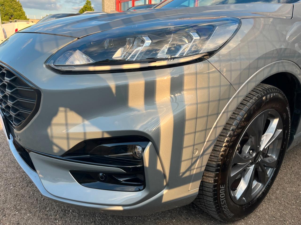 Ford Kuga 2.5 Full Hybrid 190 CV CVT 2WD ST-Line