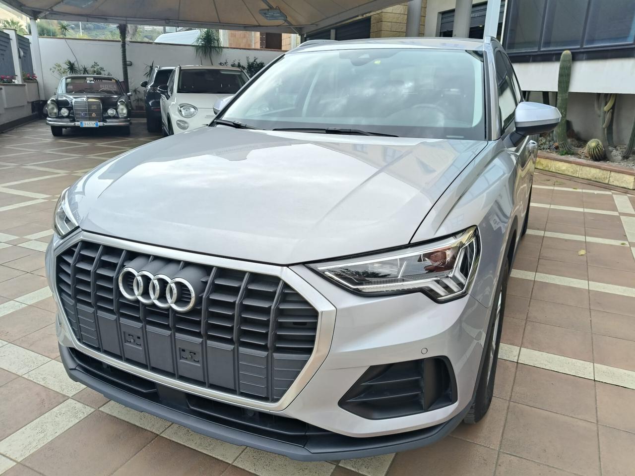 Audi Q3 35 TDI S tronic Business