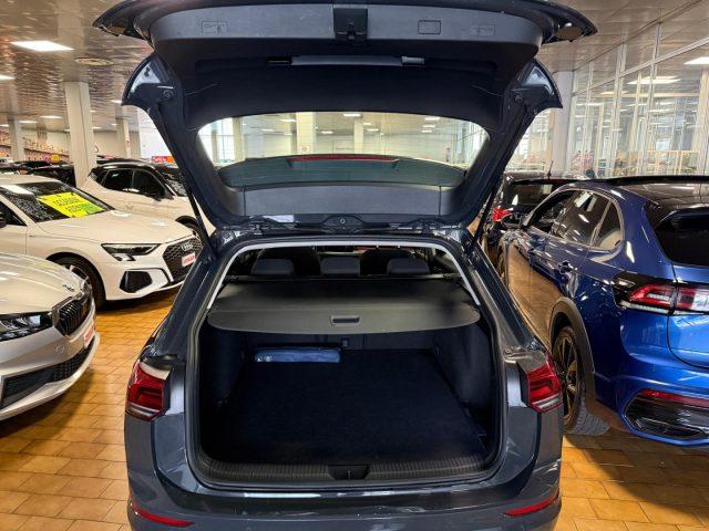 VOLKSWAGEN Golf Variant 1.5 TGI DSG Life