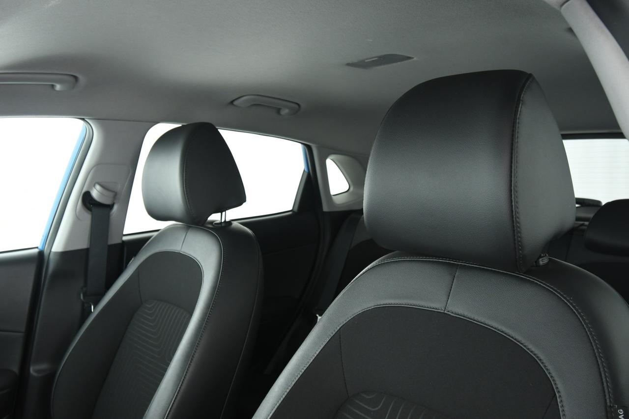 HYUNDAI Kona 64 kWh EV Xclass FULL LED+ACC+HEAD-UP+CAMERA+APP CONNECT