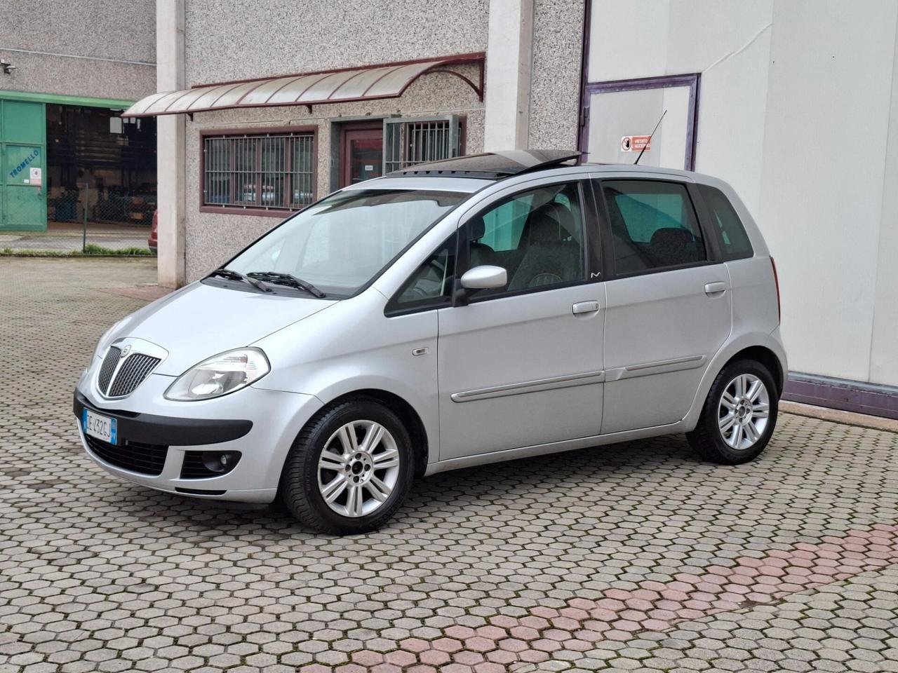 Lancia MUSA 1.4 16v Platino Plus *TETTO APRIBILE*