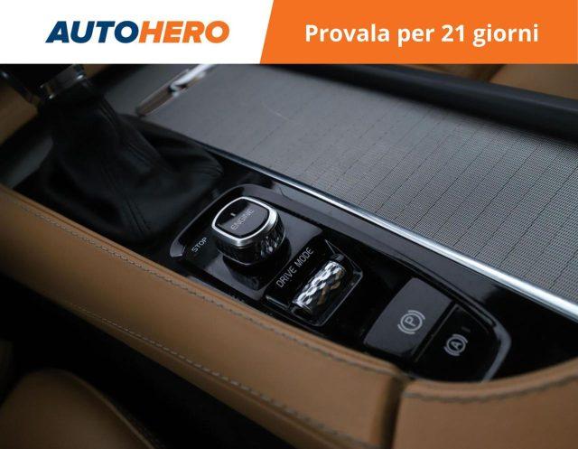 VOLVO XC90 D5 AWD Geartronic 7 posti Inscription