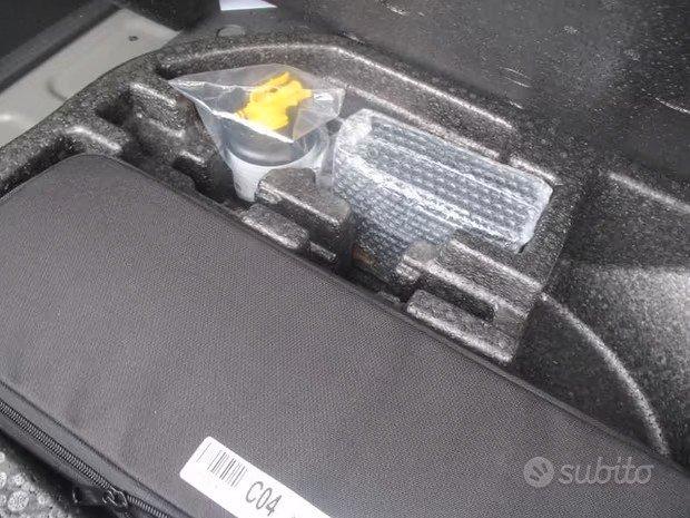 HYUNDAI Kona EV 64 kWh XprimePLUS Safety pack
