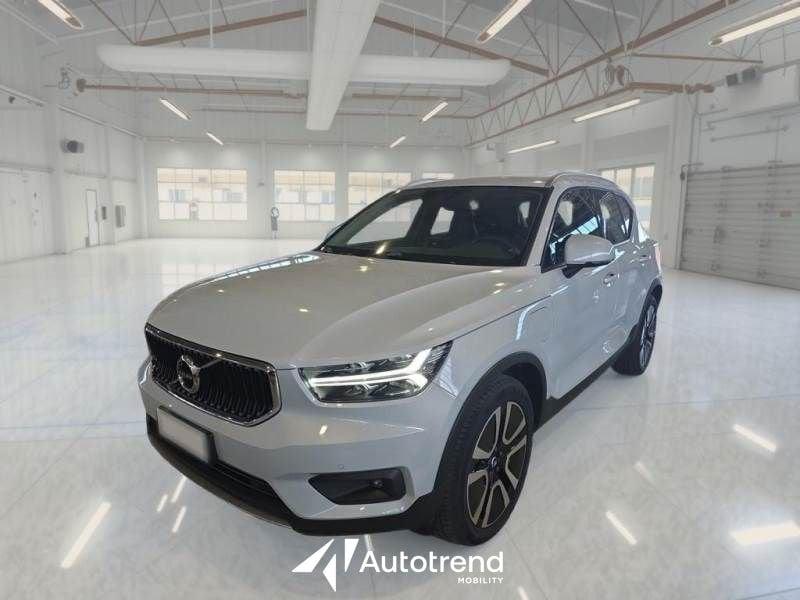 Volvo XC40 T5 180+82 CV Recharge Plug-In Hybrid Business Plus