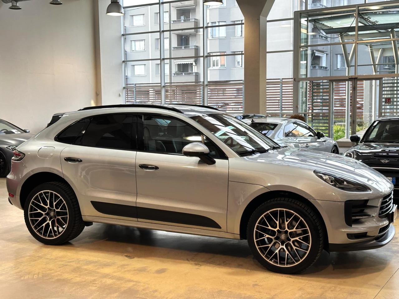 Porsche Macan 2.0 PDK-21"-Keyless-Camera-PASM-Sport Chrono