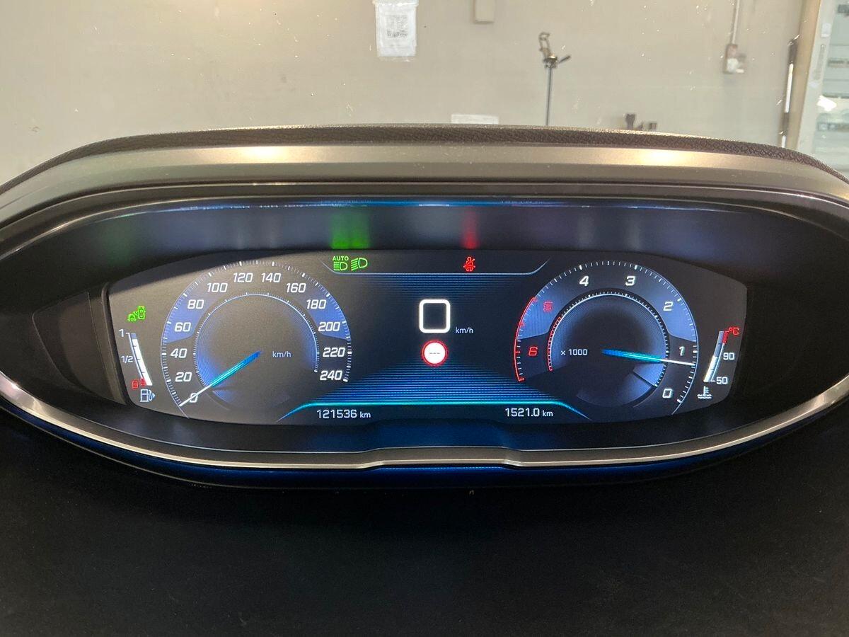 Peugeot 5008 1.6hdi * 7 Posti * Allure