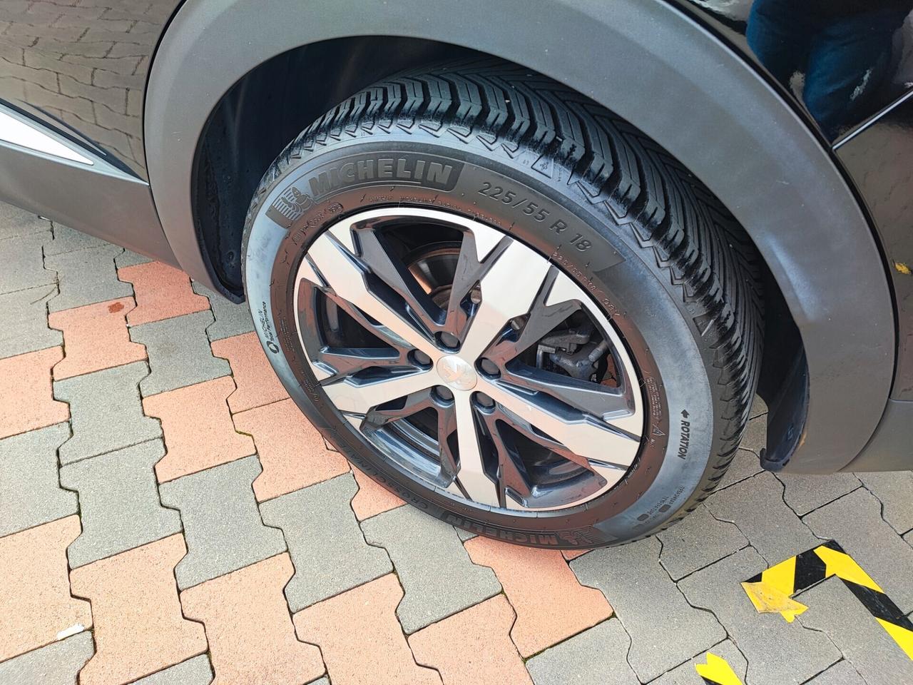 Peugeot 3008 BlueHDi 130 EAT8 GTLine-km75000-12/19