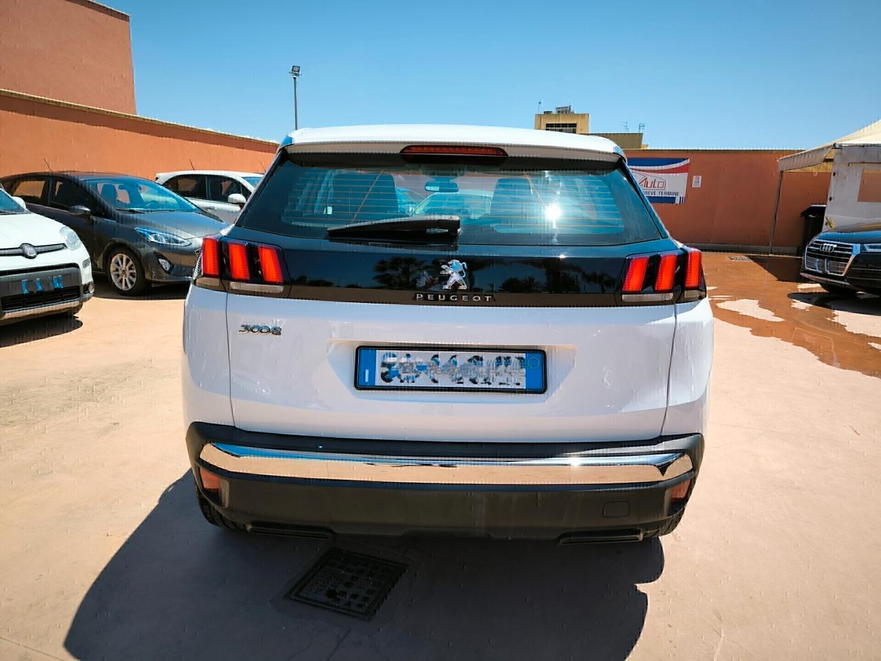Peugeot 3008 BlueHDi 130 S&S Business