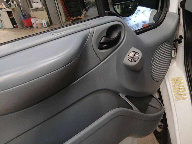 Ford transit 350 L 2.2 tdci 125cv d.cab. r.gem. transit 350 L 2.2 tdci 125cv d.cab. r.gem.