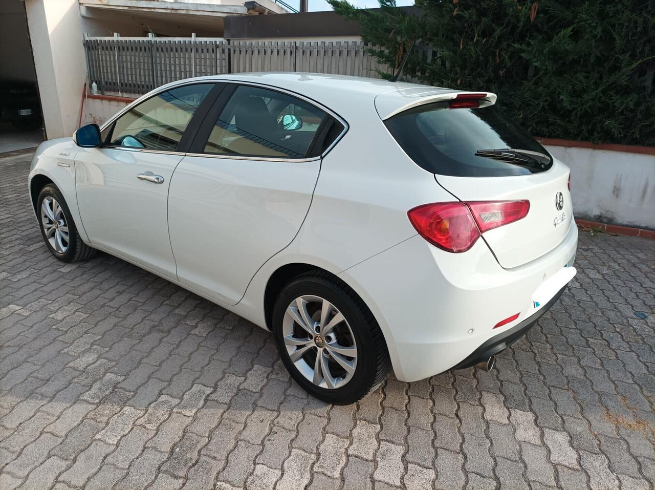 Alfa Romeo Giulietta 2.0 JTDm-2 140 CV Distinctive