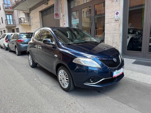 Lancia Ypsilon 1.3 MJT 95 CV Gold Euro 6