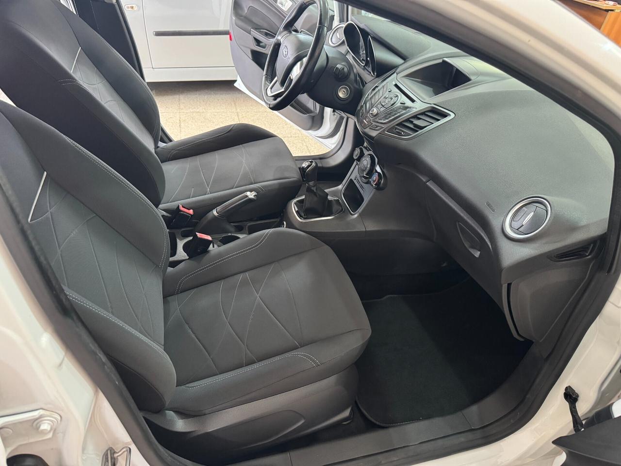 Ford Fiesta 1.4 5 porte Bz.- GPL Black & White Edi