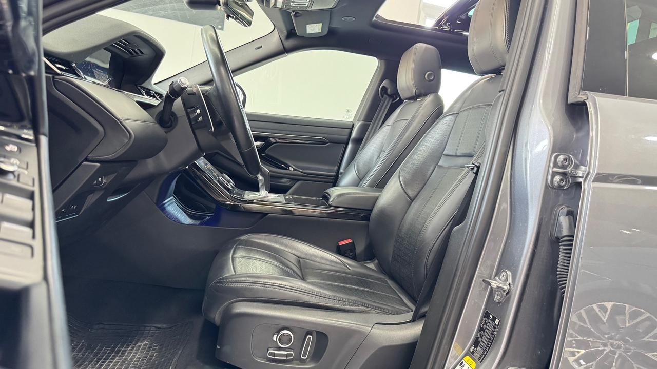 Range Rover Evoque 2.0D I4 204 CV R-Dynamic TETTO APRIBILE