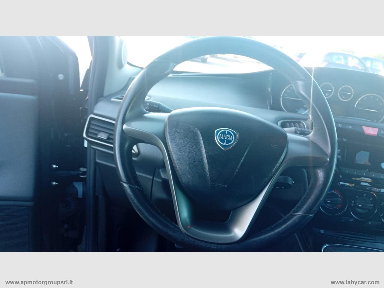 LANCIA Ypsilon 1.2 69 CV 5p. Silver