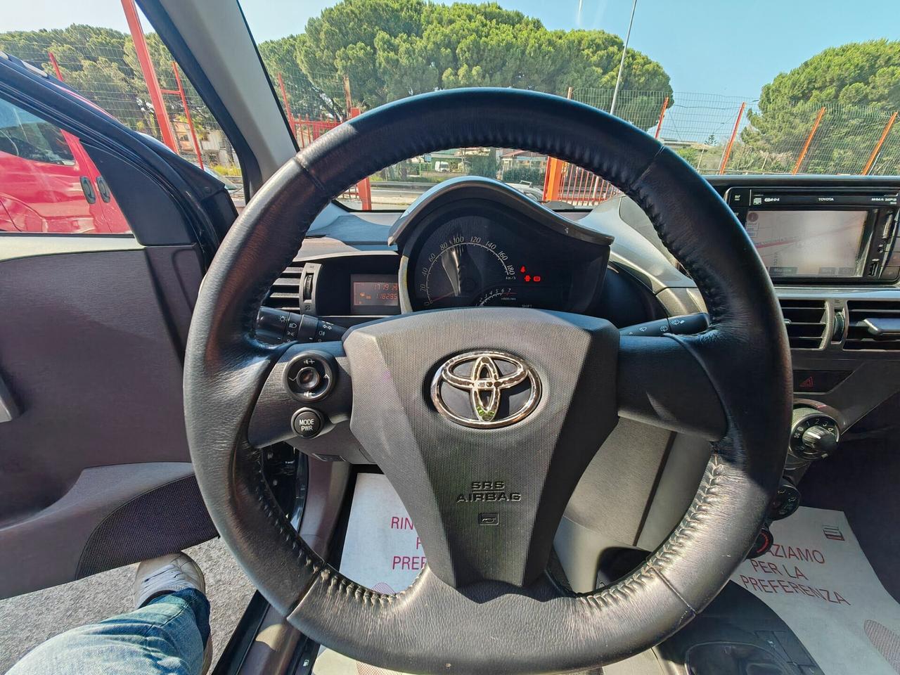 Toyota iQ 1.0 benzina 04/2010 Cv69