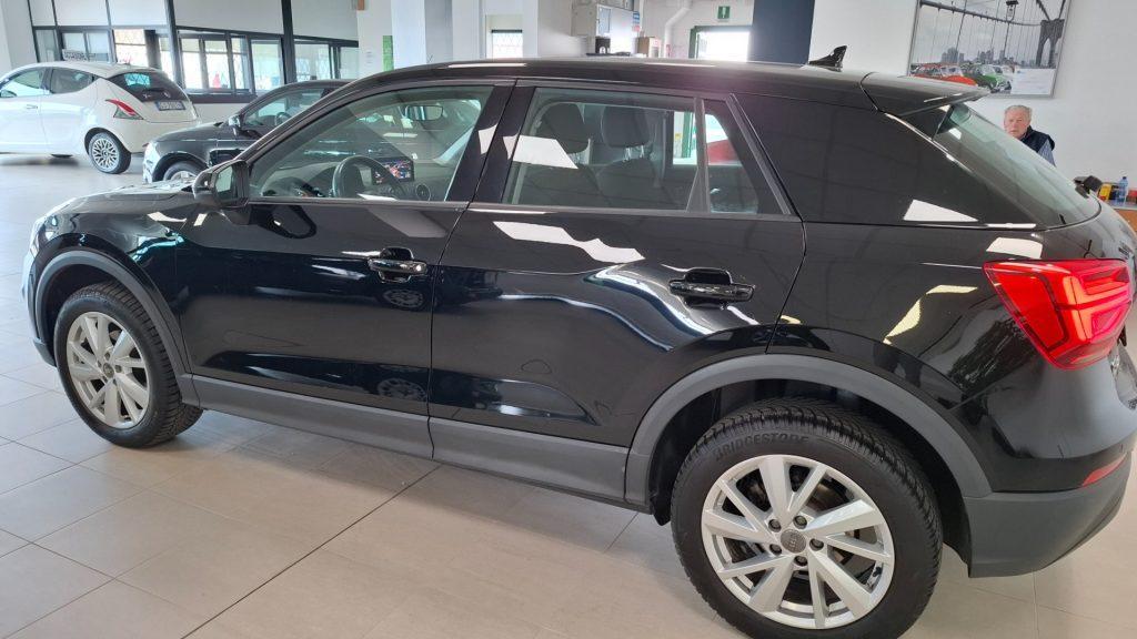 AUDI Q2 30 TDI S tronic Business