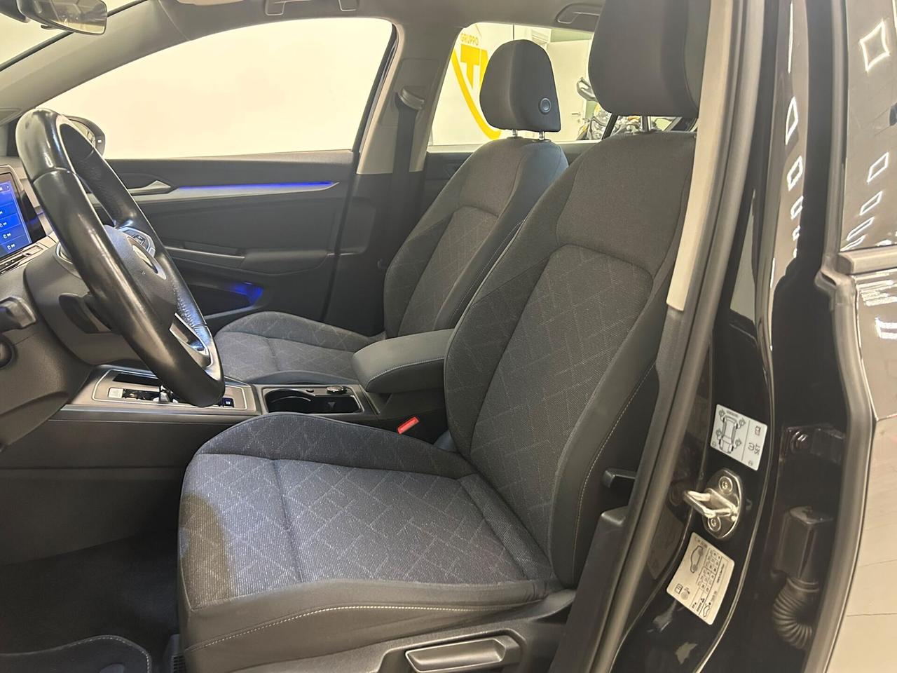 Volkswagen Golf 1.0 eTSI EVO DSG Life