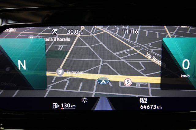VOLKSWAGEN Golf Life 1.0 eTSI 110 CV DSG