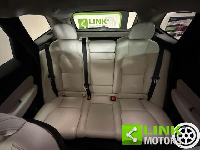 VOLVO XC60 D4 AWD Geartronic Inscription