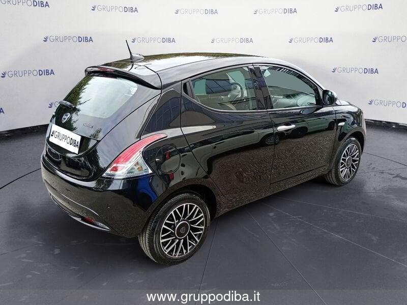 Lancia Ypsilon F1G My21 1.0 70cv Hybrid Ferretti