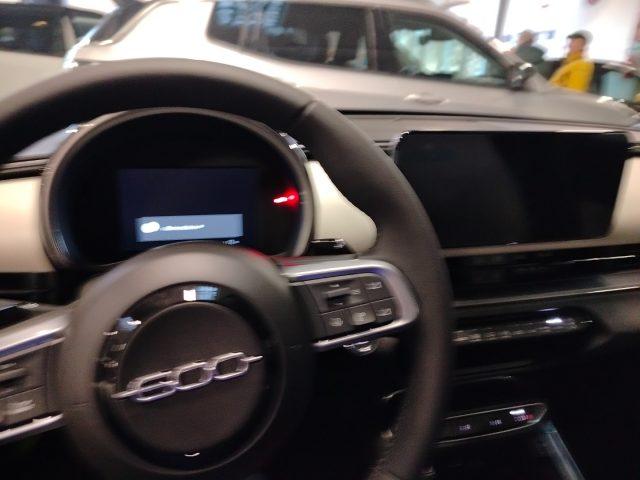 FIAT 600 Hybrid 110 CV DCT MHEV La Prima II