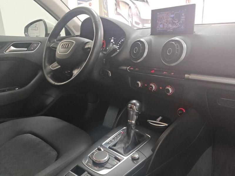 Audi A3 1.6 TDI CR S tronic Attraction S.Back LEGGI
