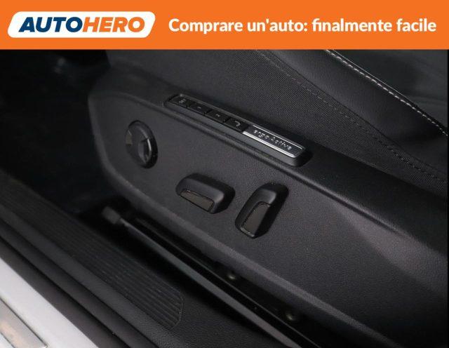 VOLKSWAGEN Golf 1.5 eTSI 115 CV DSG Style