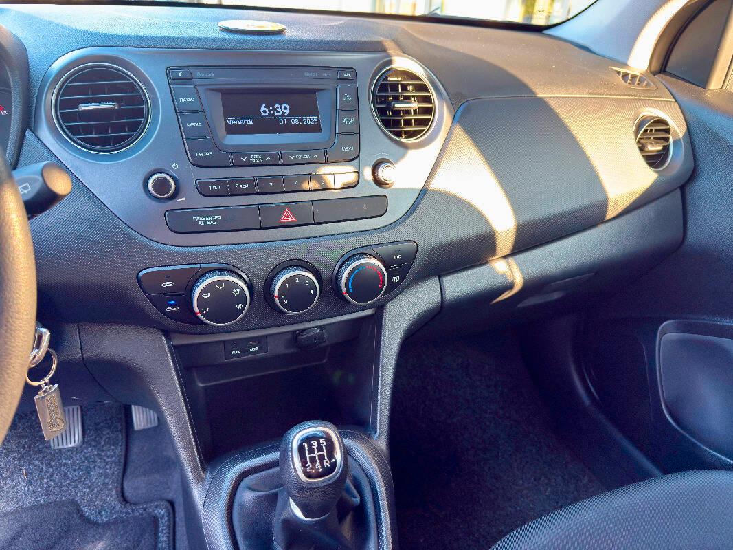 Hyundai i10 1.0 Login