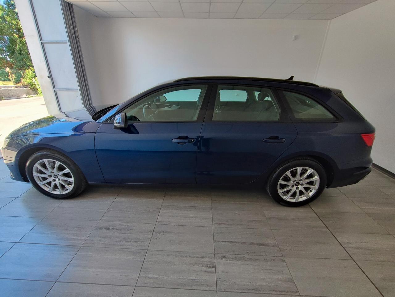 Audi A4 Avant 35 TDI/163 CV S tronic line edition