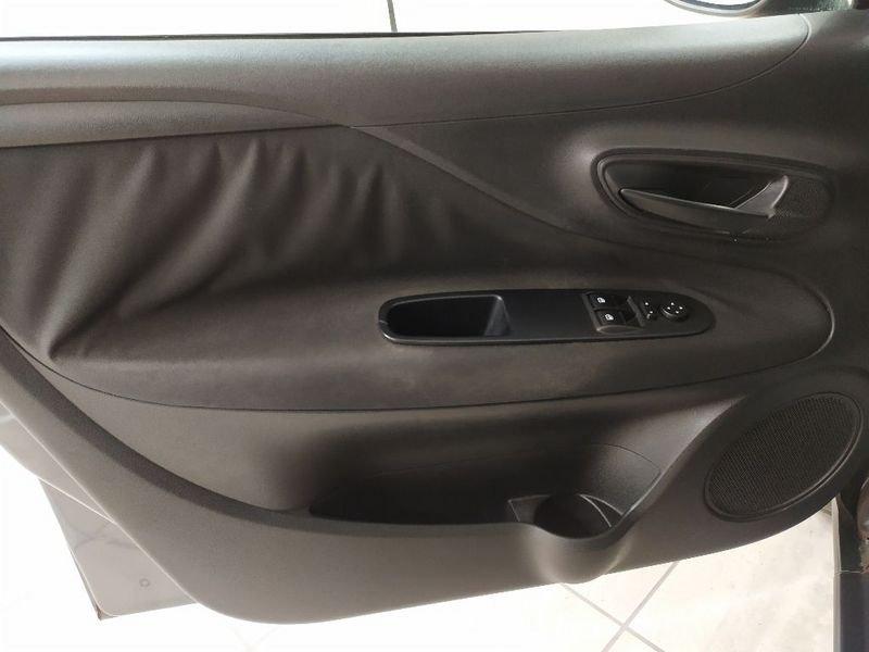 FIAT Punto 5p 1.2 Young