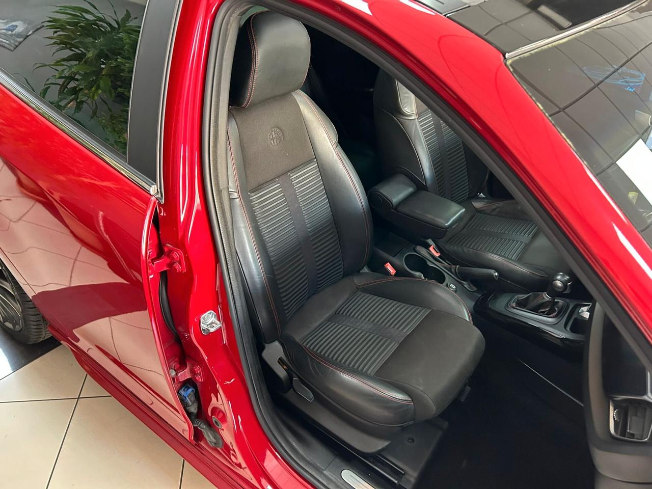 Alfa Romeo Giulietta 1.4 Turbo MultiAir TCT Distinctive