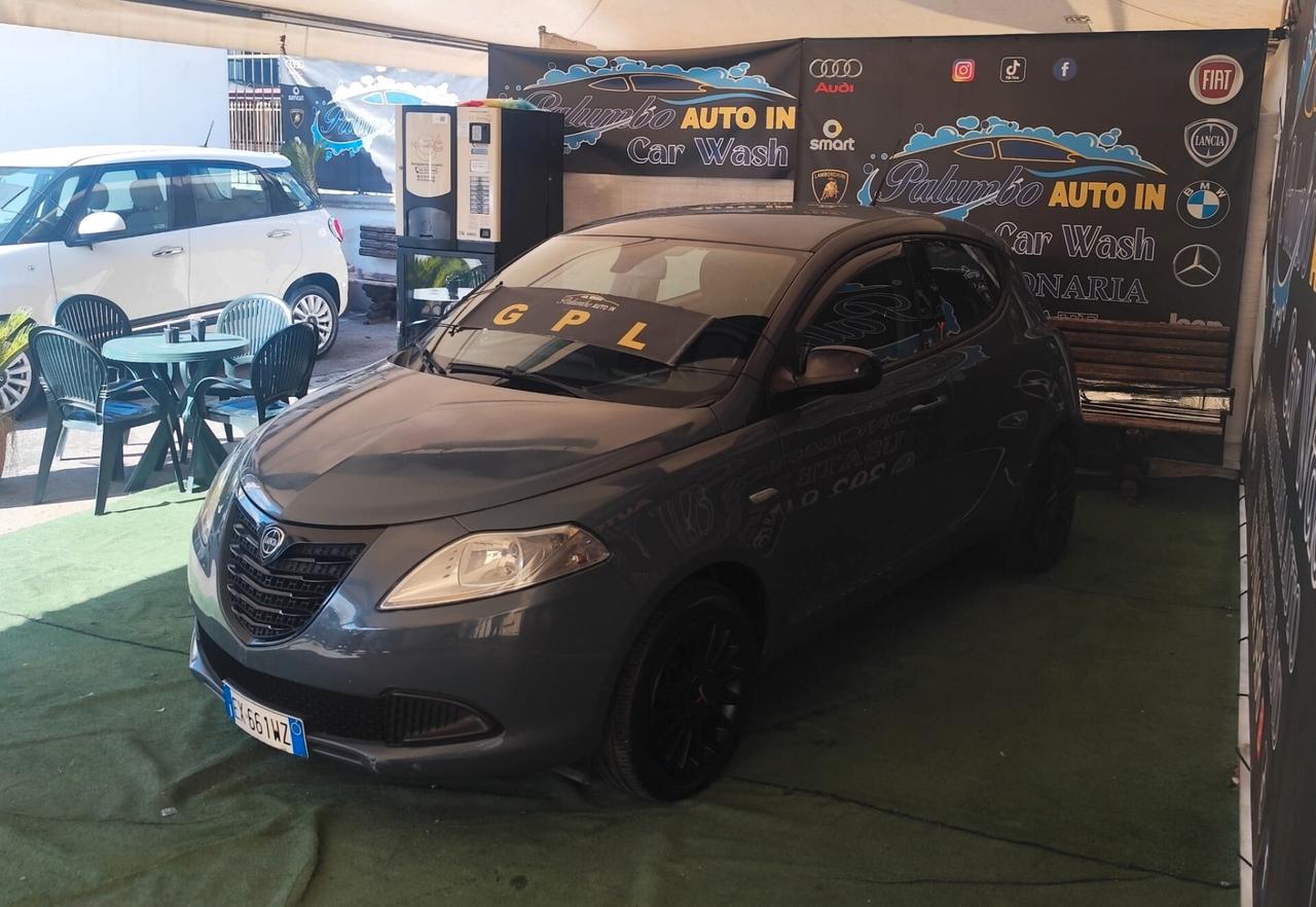 Lancia Ypsilon 1.2 69 CV 5 porte GPL Ecochic Gold