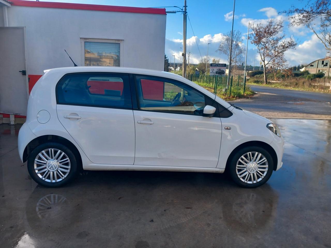 Volkswagen up! 1.0 75 CV 5p. high up! KM 135000 X NEO PATENTATI