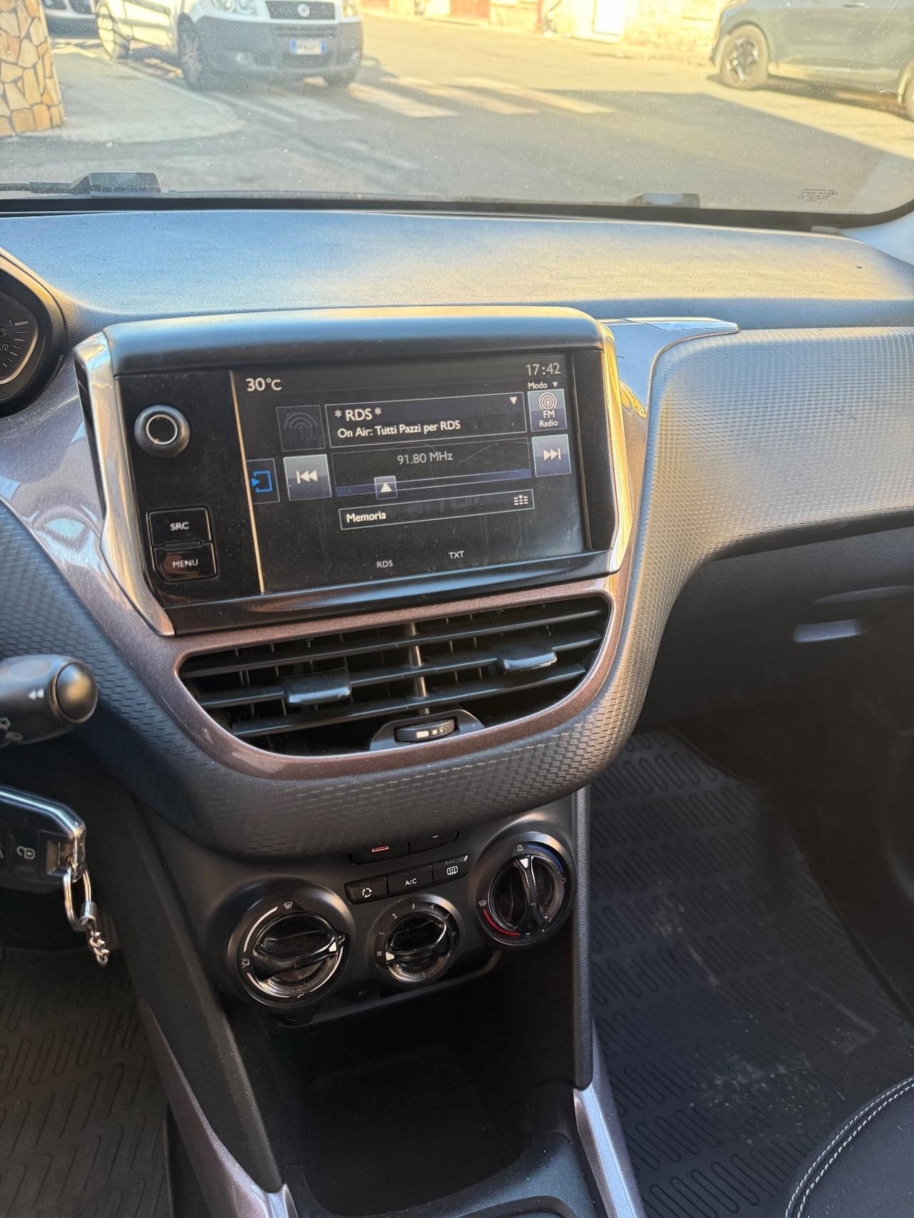 Peugeot 2008 1.6 e-HDi