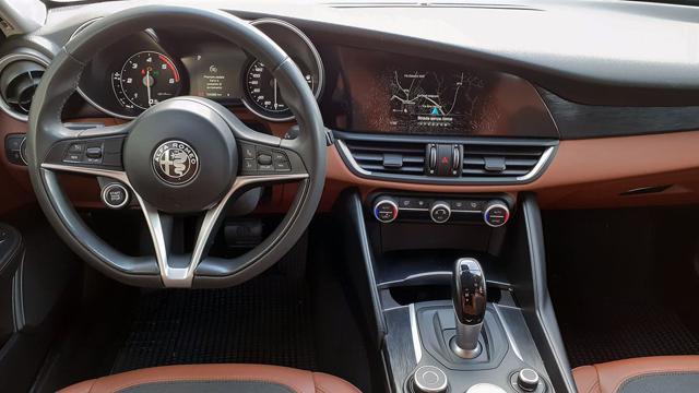 ALFA ROMEO Giulia 2.2 Turbodiesel 136 CV AT8 Business