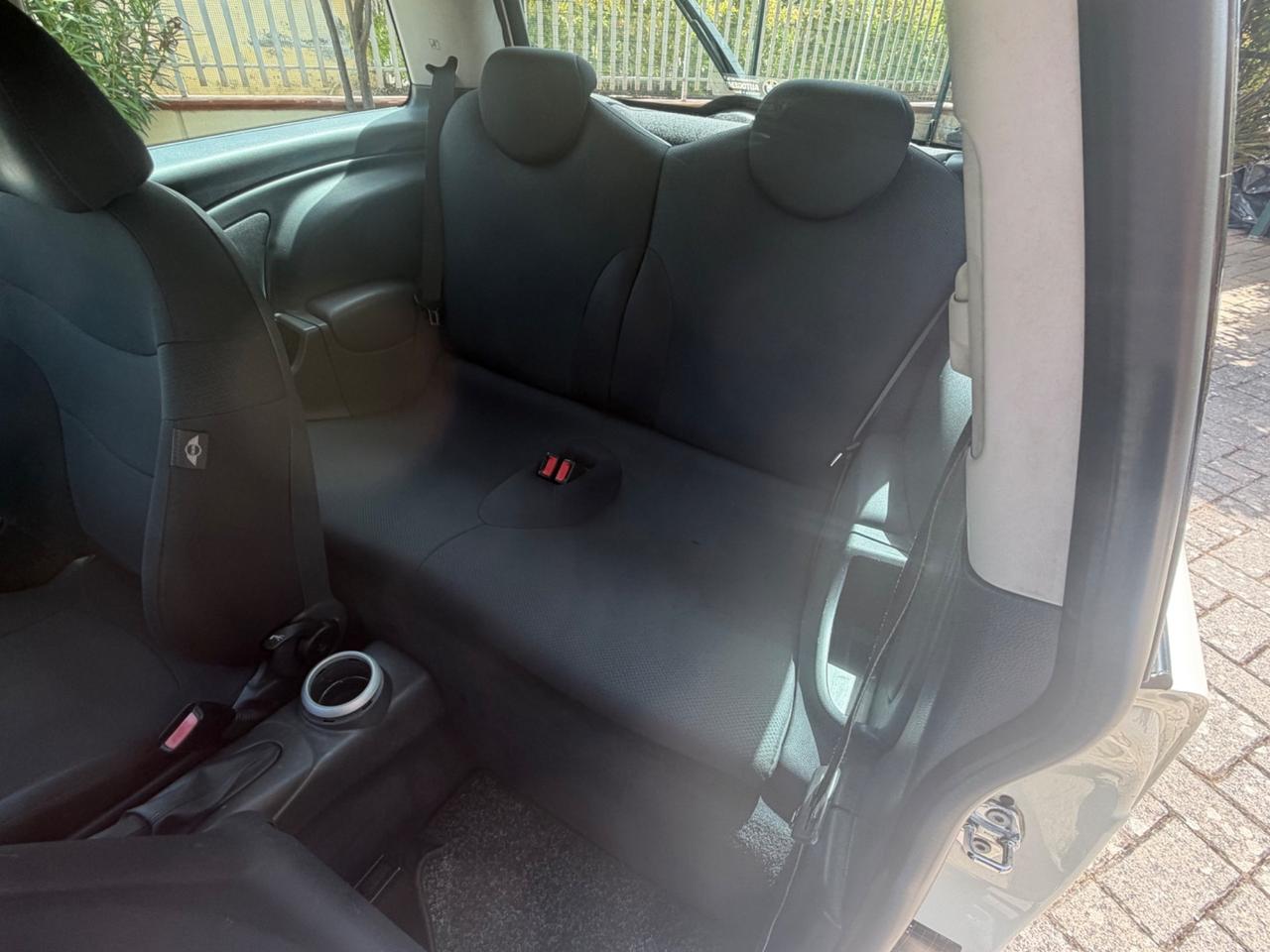 Mini 1.4 tdi One D de luxe