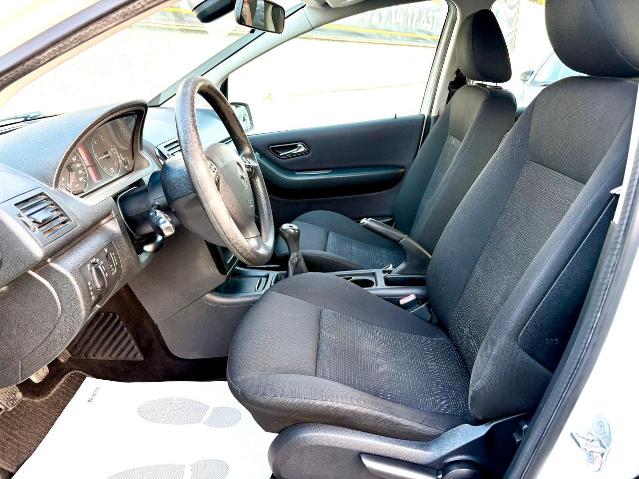 Mercedes A 160 CDI BlueEfficiency Avantgarde Berlina