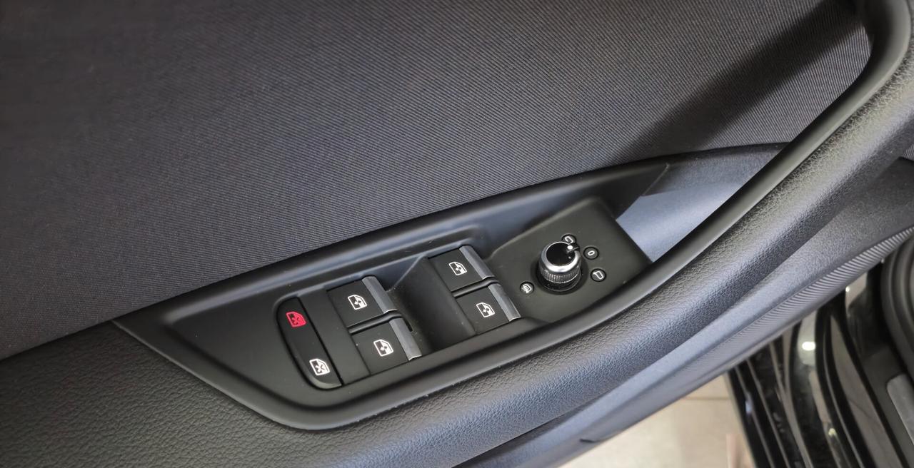 Audi A4 Avant 40 g-tron S tronic Business Advanced
