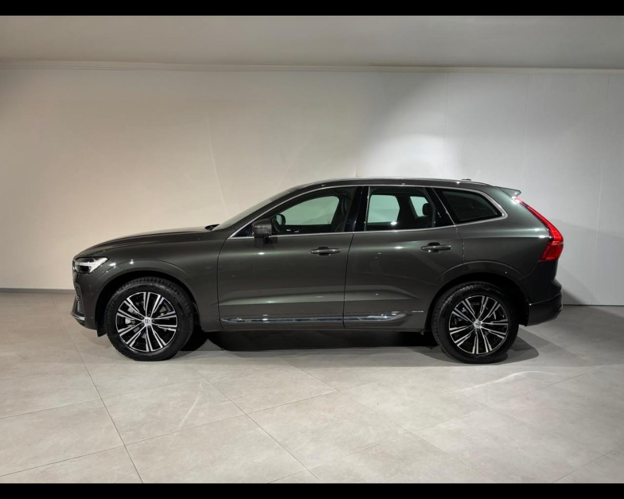 VOLVO XC60 B4 (d) INSCRIPTION AWD AUTO