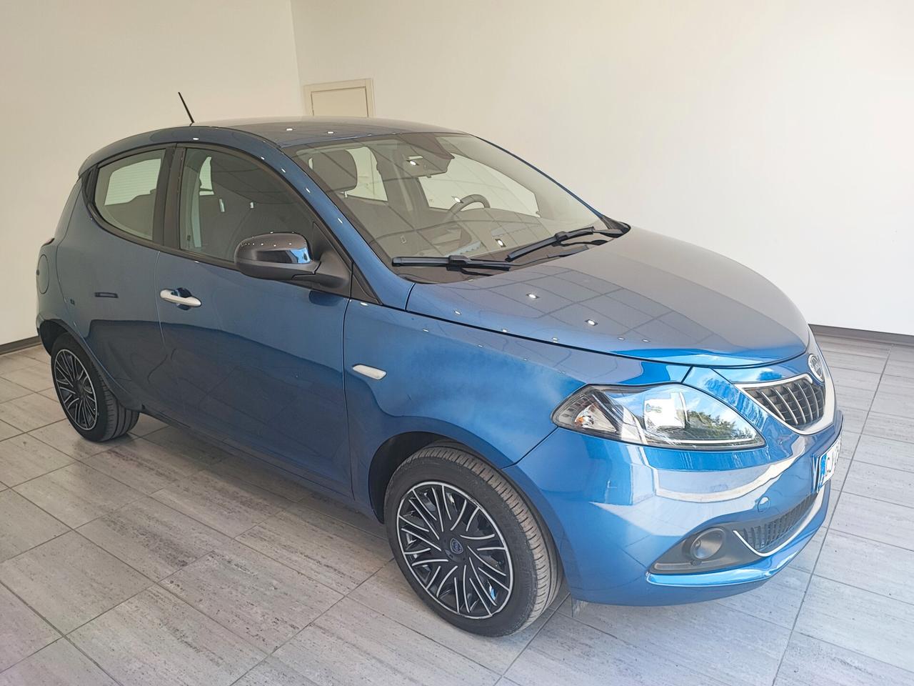 Lancia Ypsilon 1.0 FireFly 5 porte S&S Hybrid UnYca