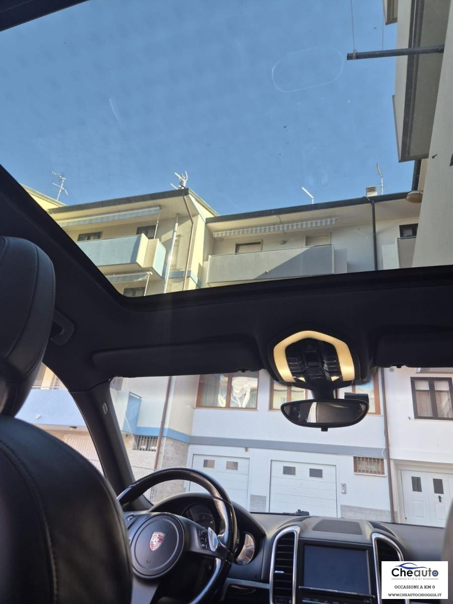 PORSCHE - Cayenne - 3.0 Diesel