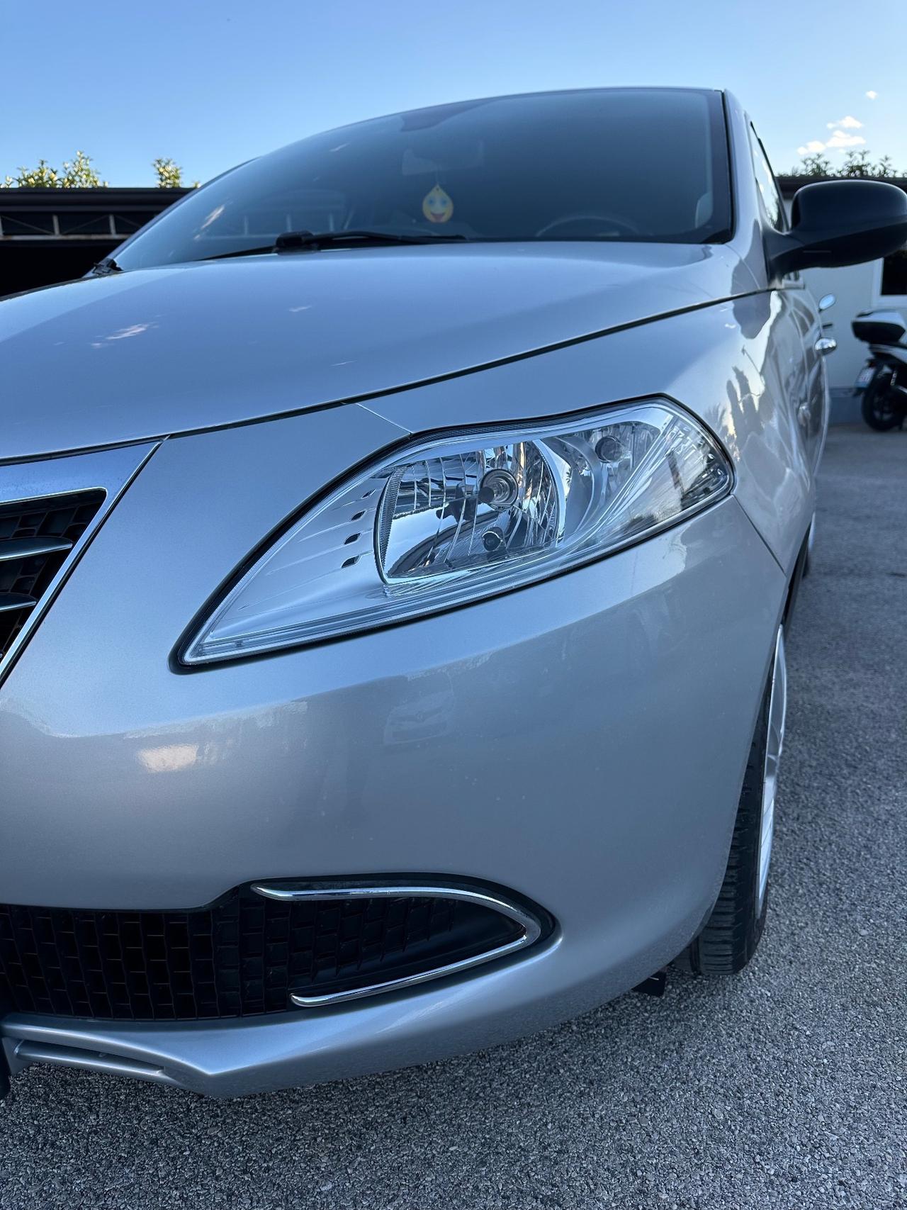 Lancia Ypsilon 1.3 MJT 16V 95 CV S&S Gold 2013