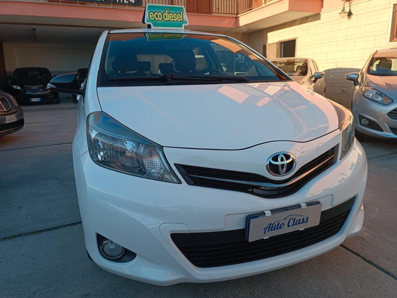 Toyota Yaris 1.4 D-4D 5 porte Active M-MT