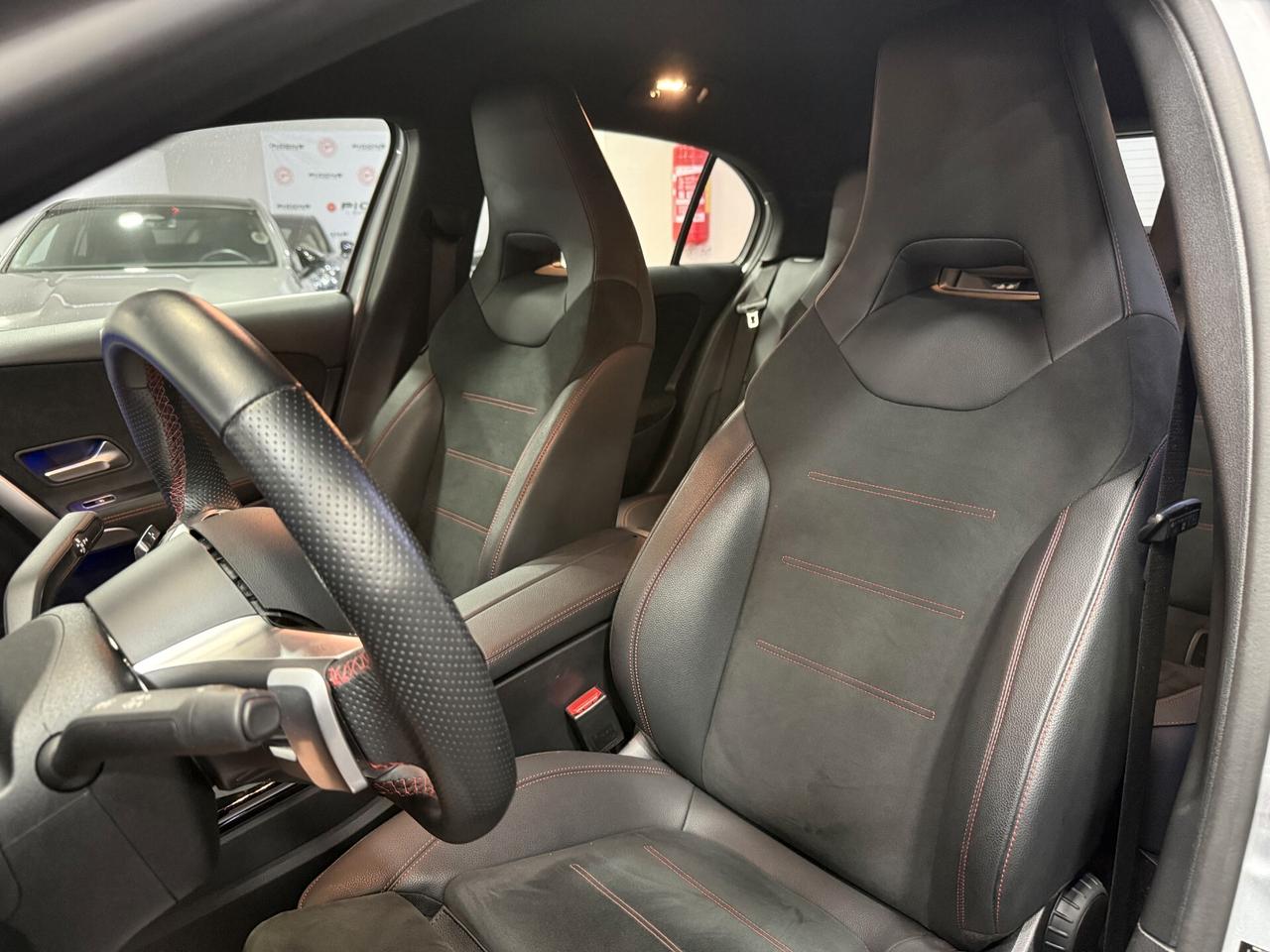 Mercedes-benz A 180 Automatic AMG Line Premium