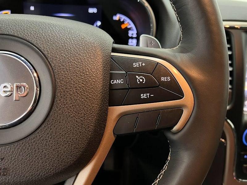 Jeep Grand Cherokee 3.0 V6 CRD 250 Multijet II Night Eagle