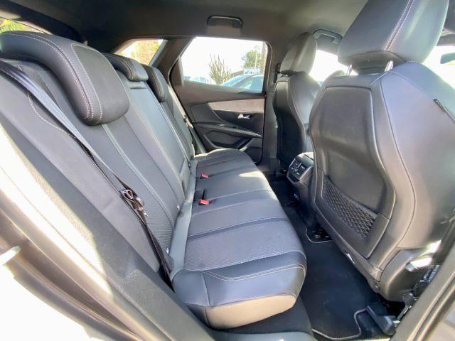 PEUGEOT 3008 PureTech Turbo 130 S&S GT