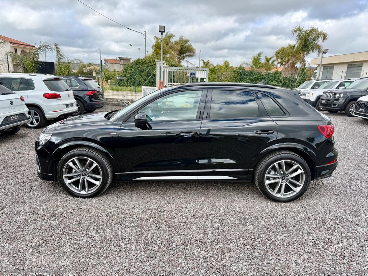 AUDI Q3 2.0TDI S-line FULL LED PELLE NAVI 360 B E O RETROCAMERA MATRIX