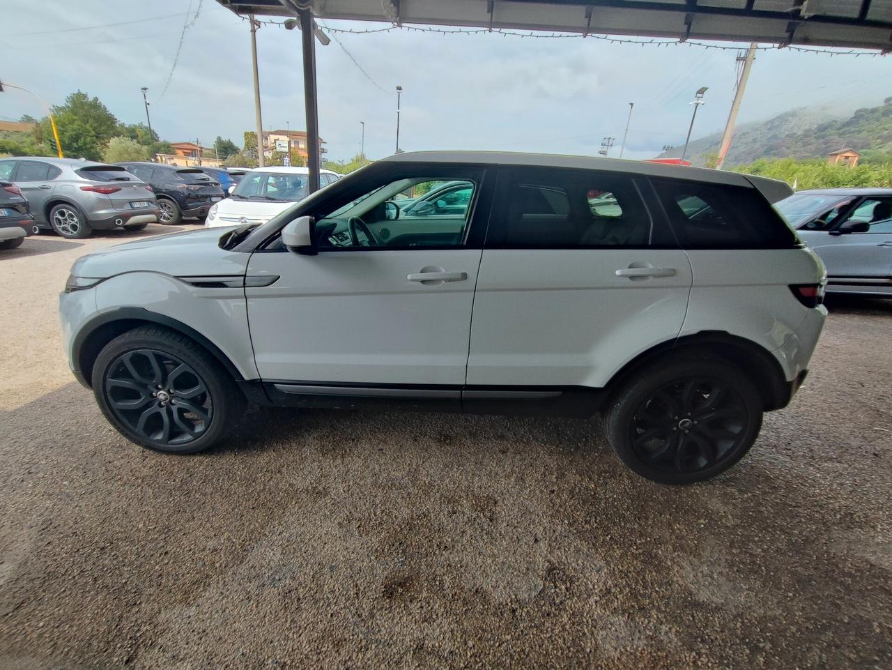 Land Rover Range Evoque 2.2 TD4 5p. Prestige