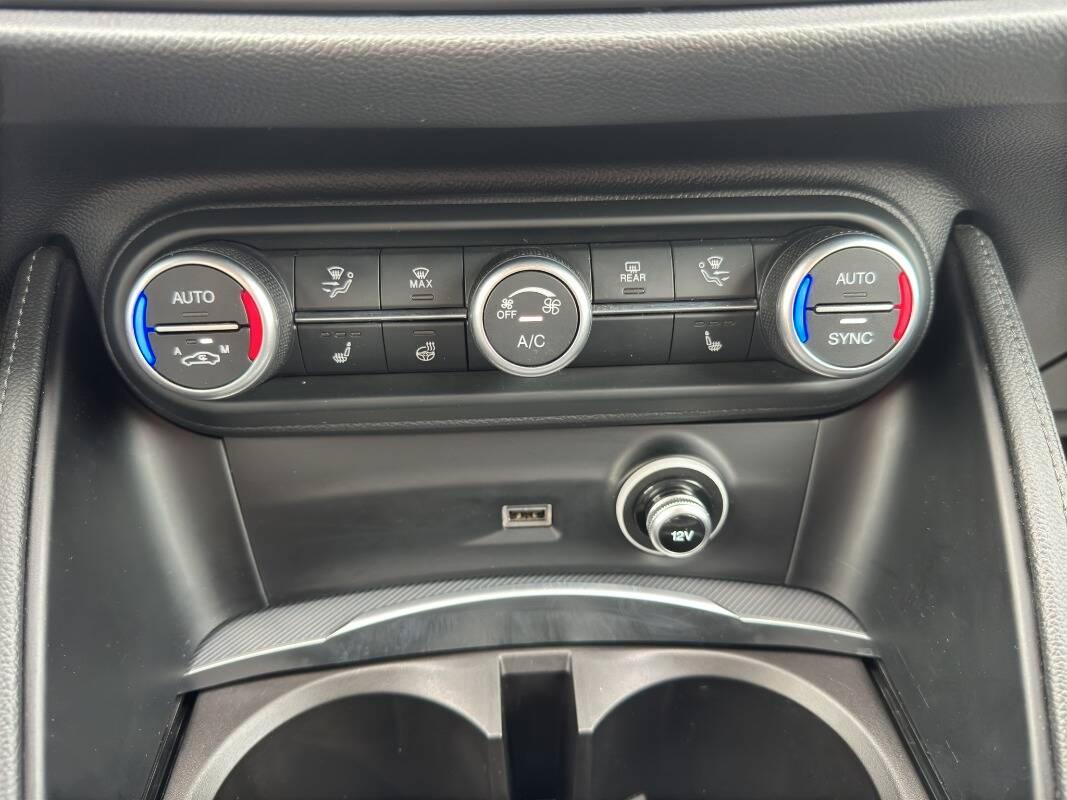 Alfa Romeo Stelvio 2.2 t Veloce Q4 210cv AUTOM con Telecam e CarPlay